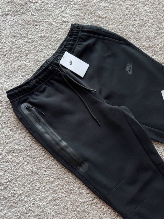 Штаны Nike Tech Fleece 2025
