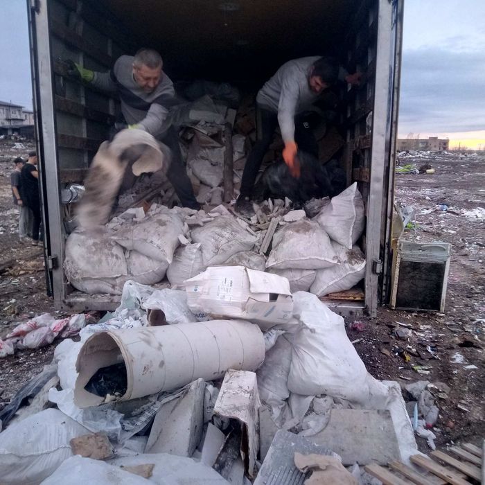 Вивіз сміття. Вивіз хламу. Вивіз строй мусора.