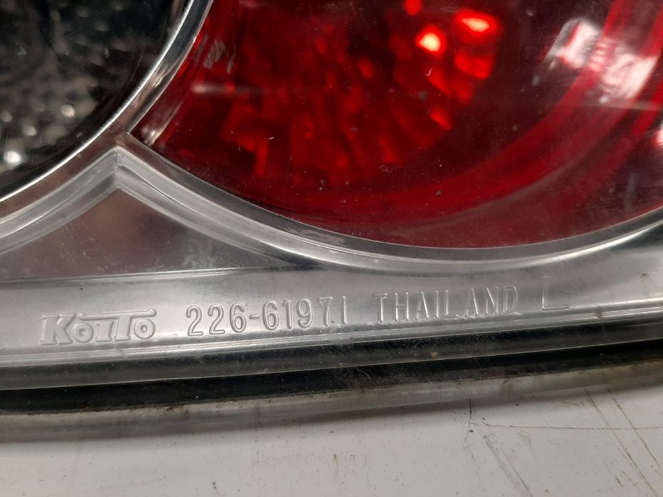 Farolim da mala esquerdo MAZDA 6 Hatchback (GG)