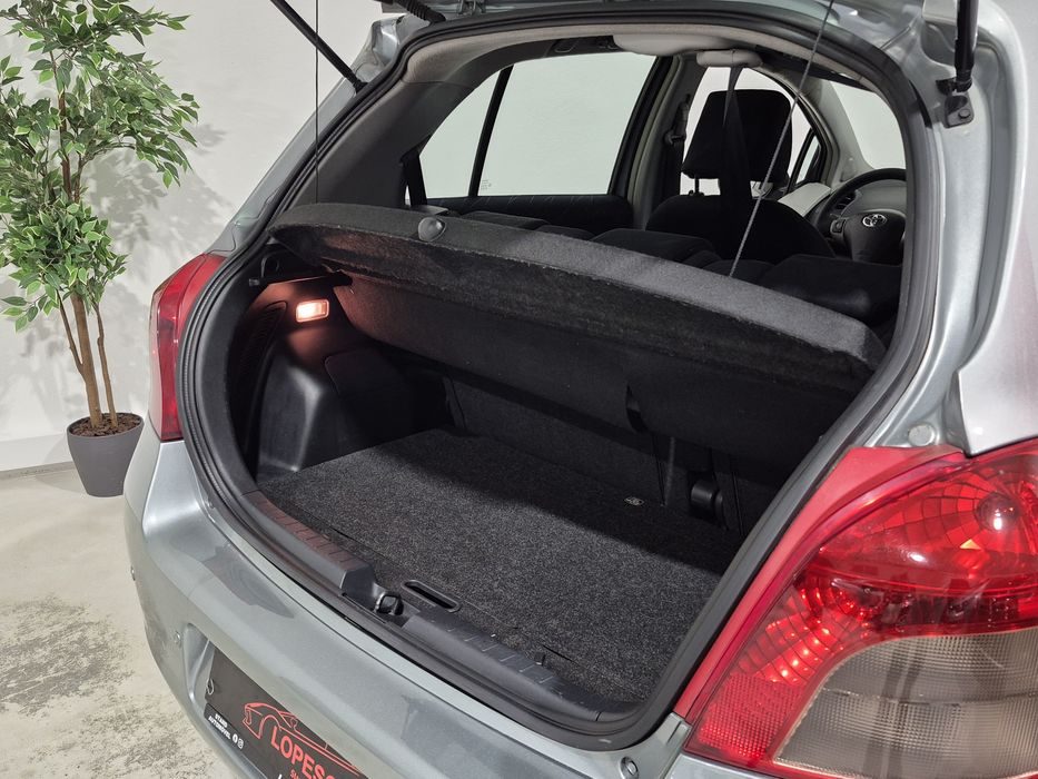 Toyota Yaris 1.4D-4D - AUTOMÁTICO | GARANTIA | NACIONAL