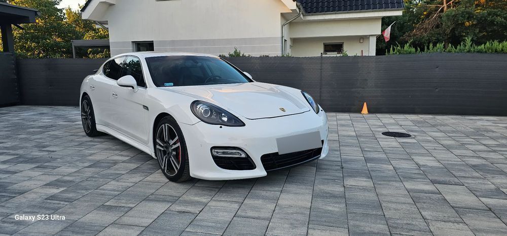 Porsche Panamera Porsche Panamera Turbo  500 KM