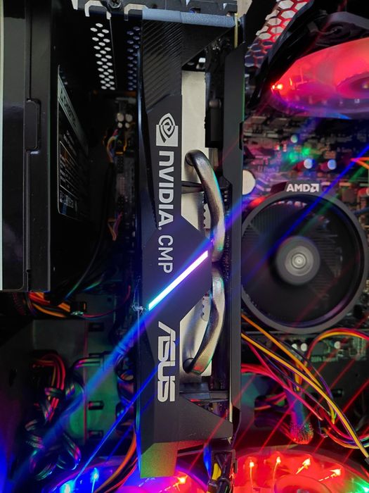 Продаю відеокарту Asus RTX 2070