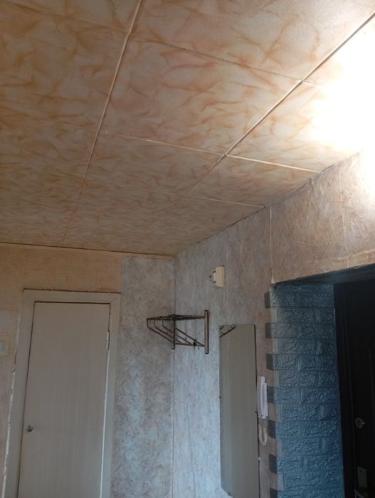 Продам 2 комн квартиру в центр Верхнеднепровска