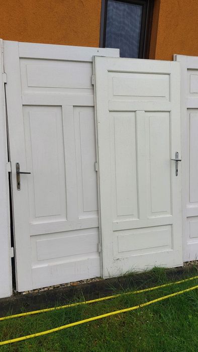 Drzwi drewniane stare solidne 3 zawiasy