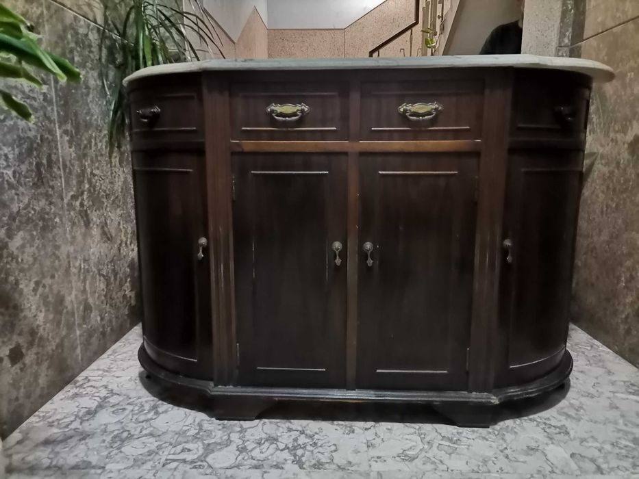 Aparador/Móvel de Apoio com Mármore - Elegância e Funcionalidade