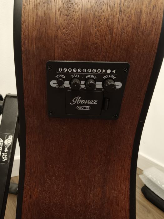 Ibanez AW54CE-OPN + stojak i kapodaster
