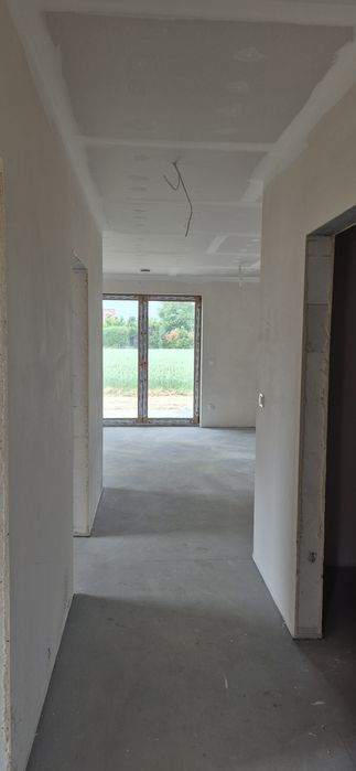 Dom jednorodzinny dwulokalowy w Pszczółkach