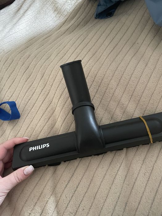Продам щетку для пылесоса Philips для паркета