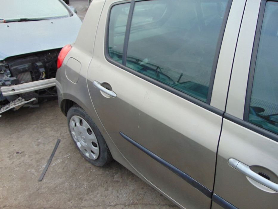 DRZWI PRAWE TYŁ TYLNIE GOŁE TEHNK RENAULT CLIO III V 5D
