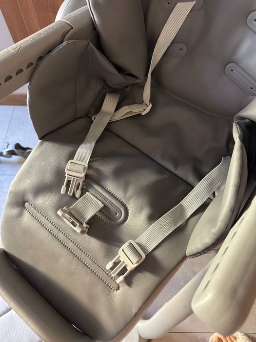 Stolik do jedzenia dla dzeci Chicco Magic Relax
Stolik Chicco