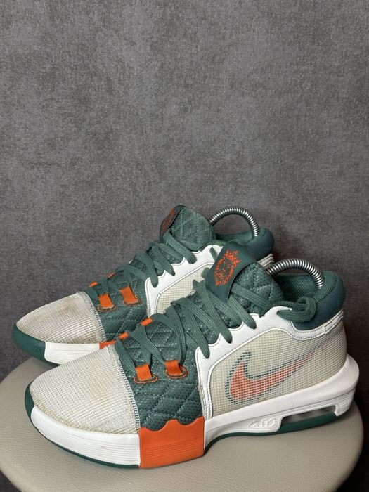 Кросівки Nike LeBron Witness 8