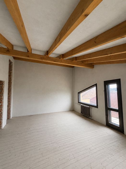 Продаж котеджу в Винниках 283 кв.м