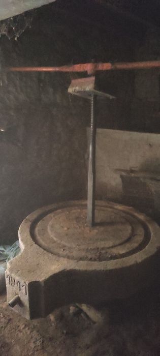 Prensa de pedra antiga