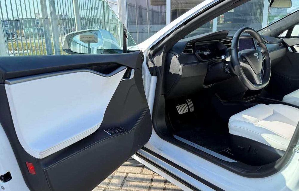 Tesla model S p100d 2020