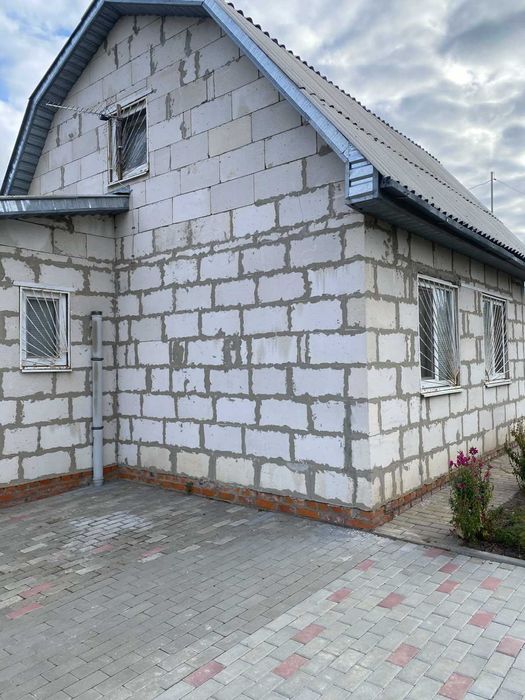 Продаю дачу в районі Світанку.