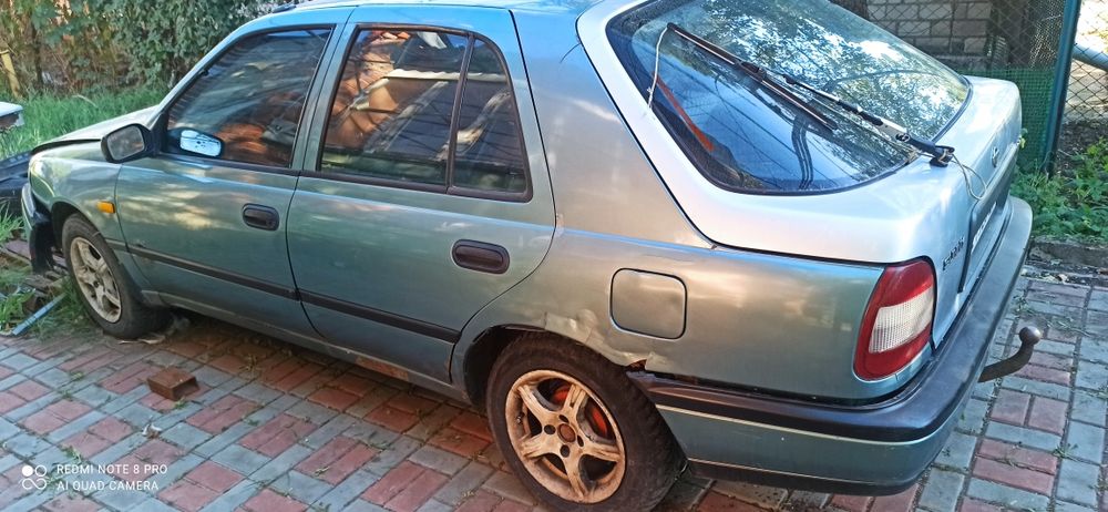 Nissan Sanny 1995 року, після дтп