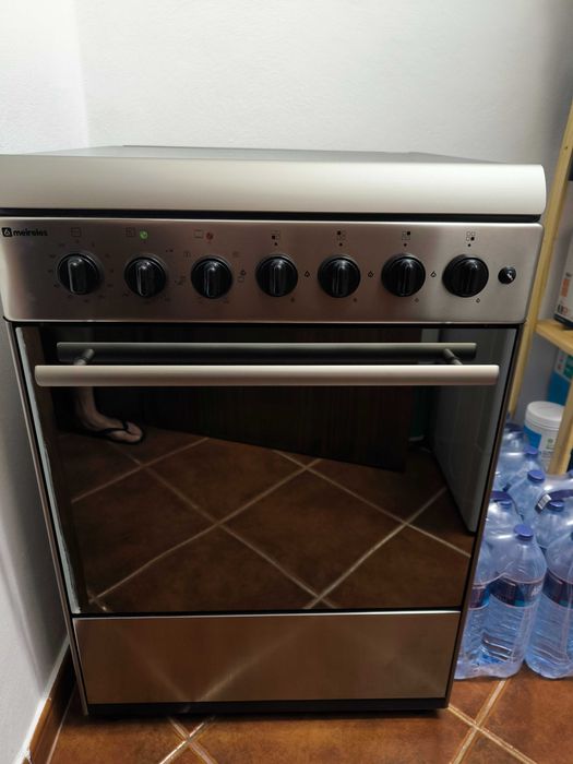 Fogão Meireles forno elétrico
