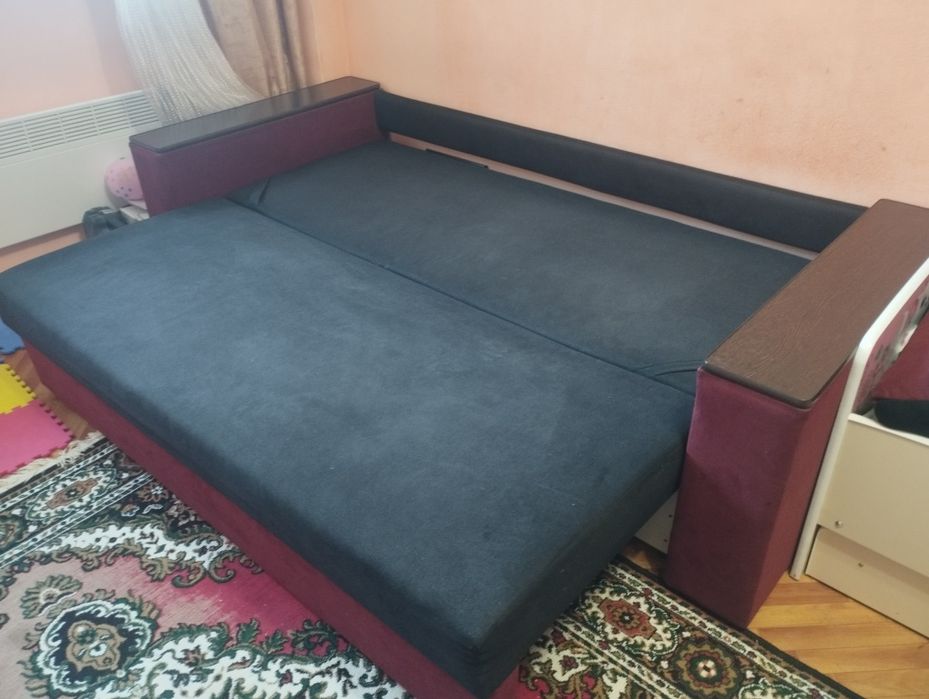 Диван,єврокнижка