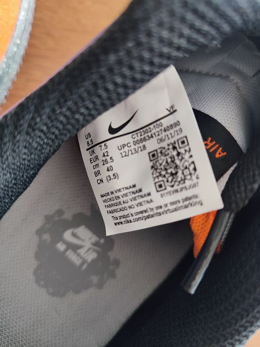 Buty, sneakersy a'la Nike Air.