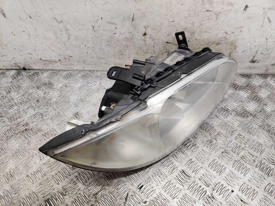 BMW E81 E82 E87 I Lampa Reflektor Prawy Przód Prawy Przedni PP Valeo