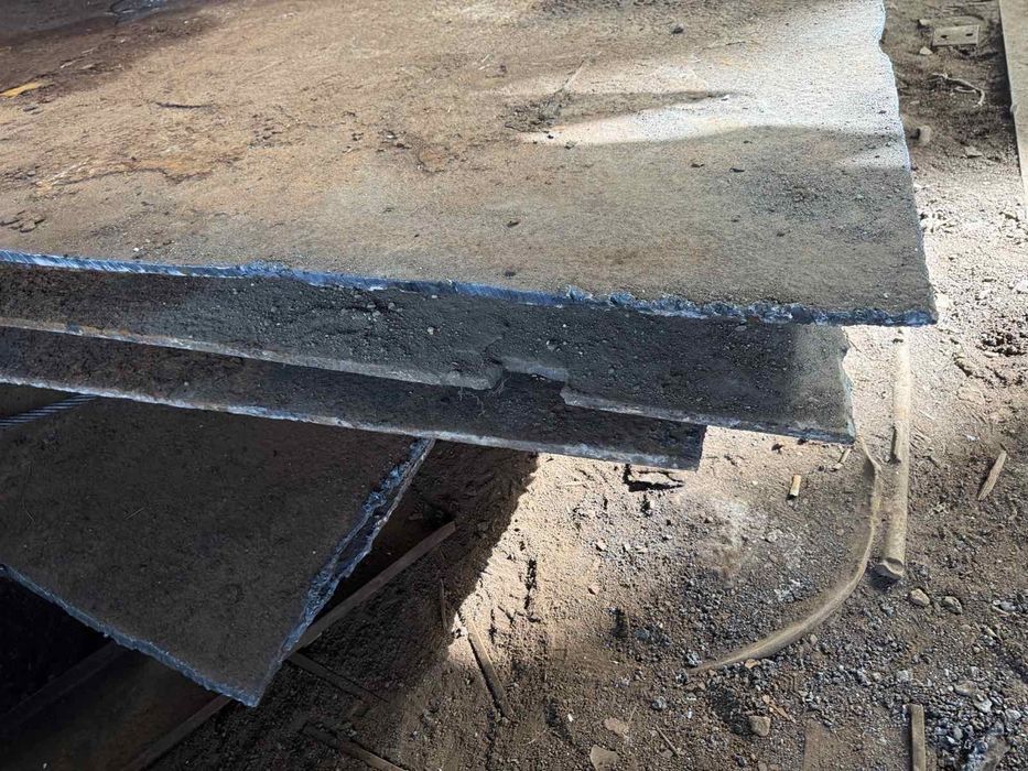 Лист металический 15 мм.  13 гр кг