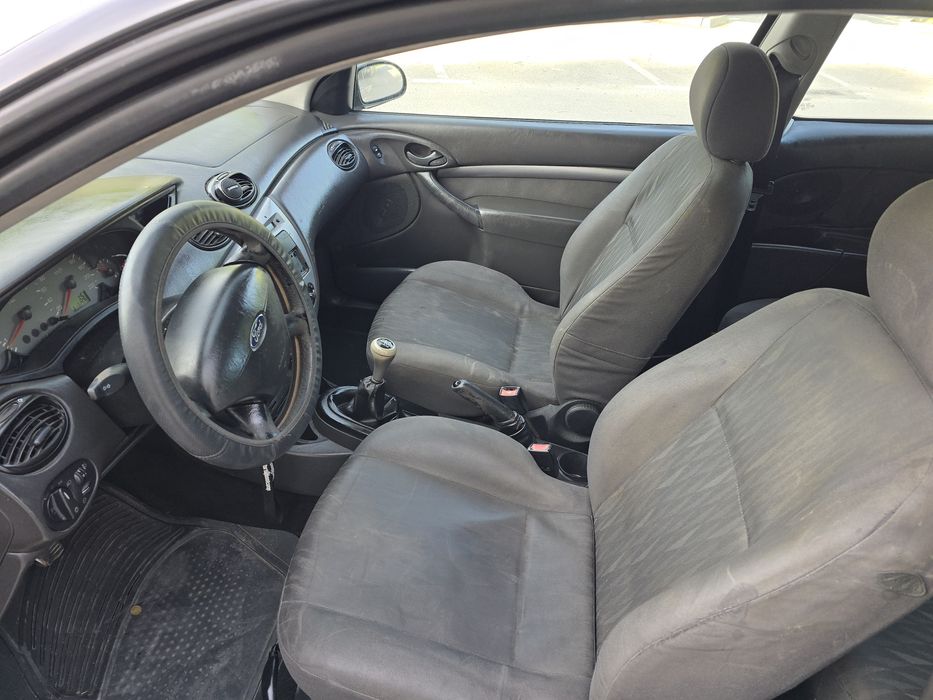 Ford Focus 1.4 gasolina ano 2003