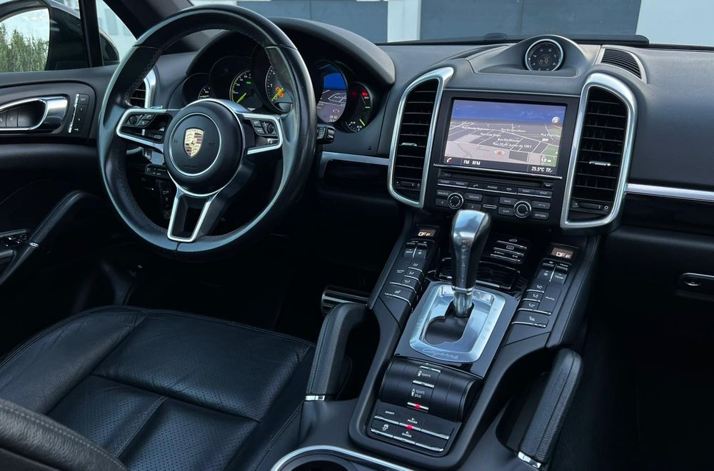 Porsche Cayenne — fotografia 6