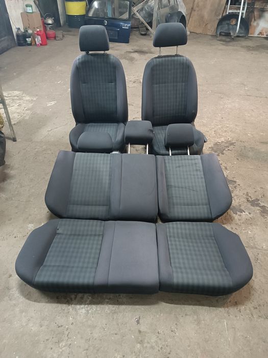Сиденья на Skoda Octavia Tour универсал