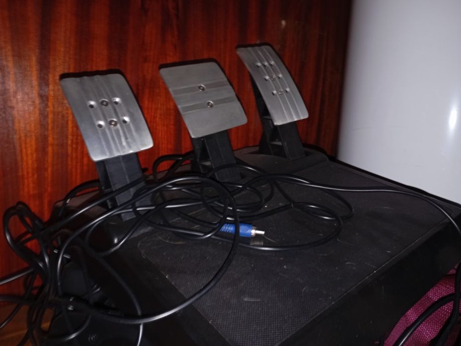 Pedais T3PA thustmaster