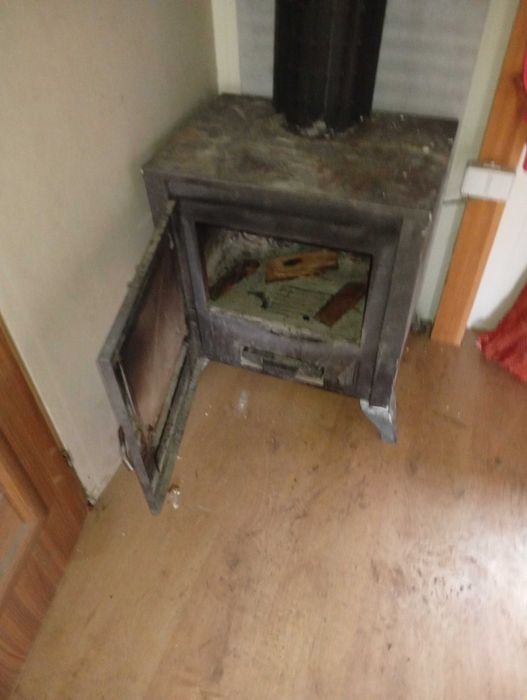 Piec wolnostojący koza