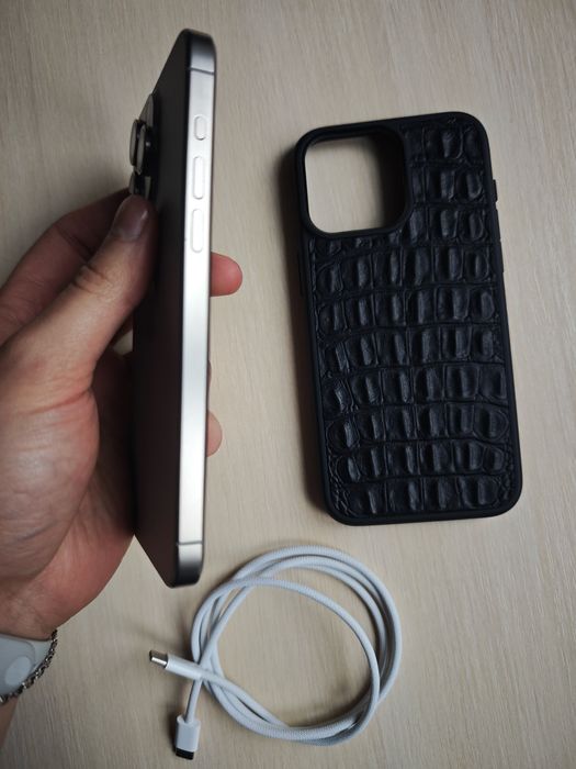 iPhone 15 Pro Max неверлок, ідеал