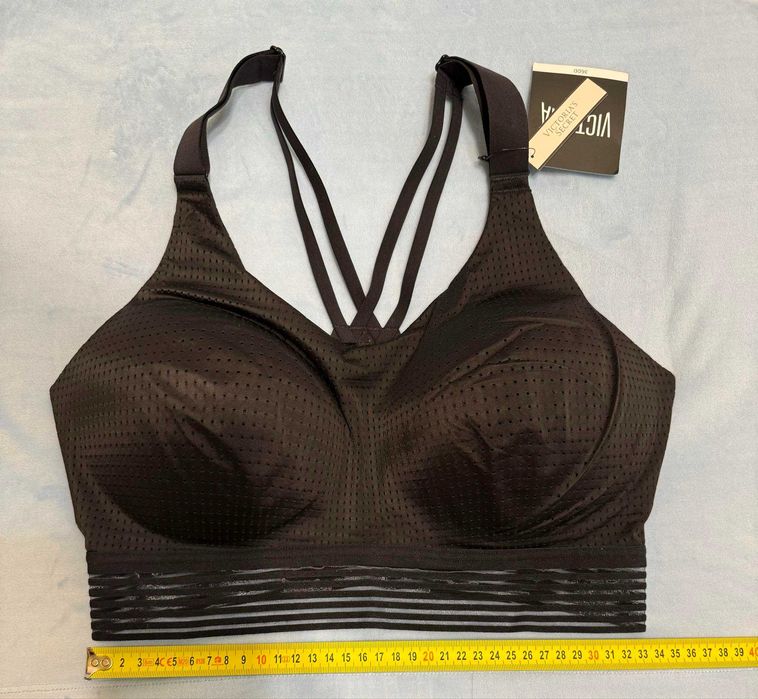 Victoria's Secret Lightweight Sport Bra 36DD