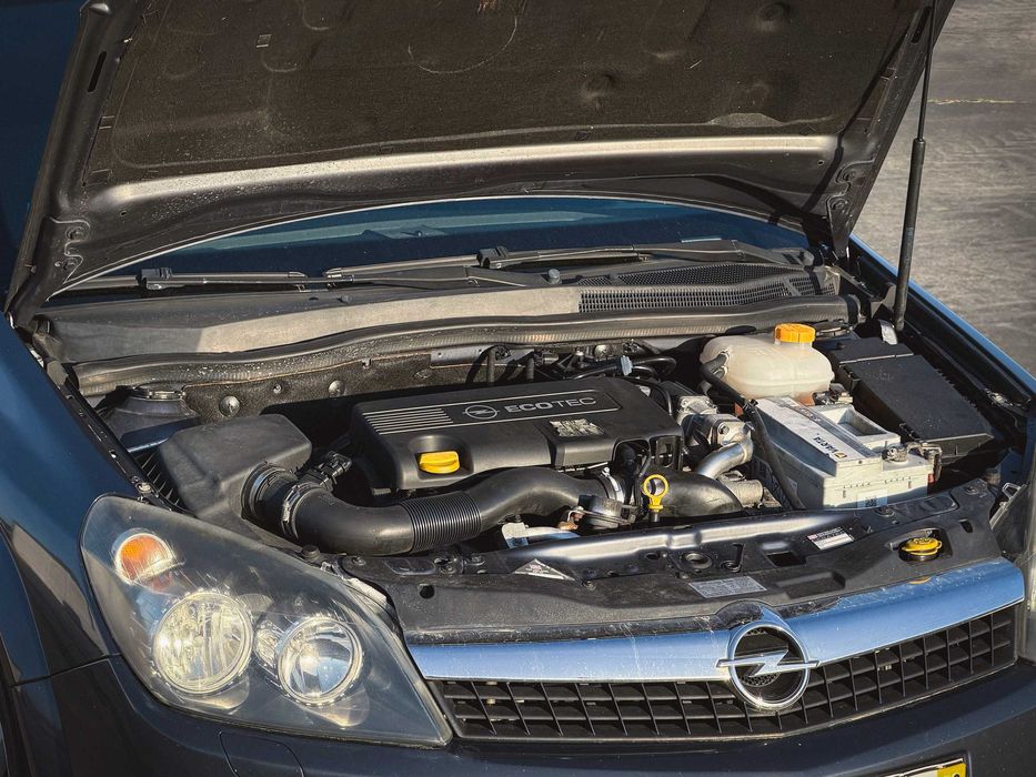 Opel Astra H GTC 1.7 | 2008 | 264 mil km | Bluetooth | Modo Sport