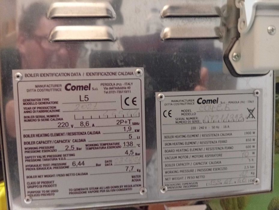 Vendo ferro de engomar industrial com caldeira