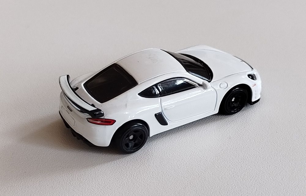 Hot Wheels Porsche 718 Cayman GT4 TH FAST & FURIOUS