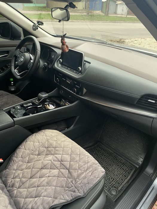 Nissan Rogue SV 2020