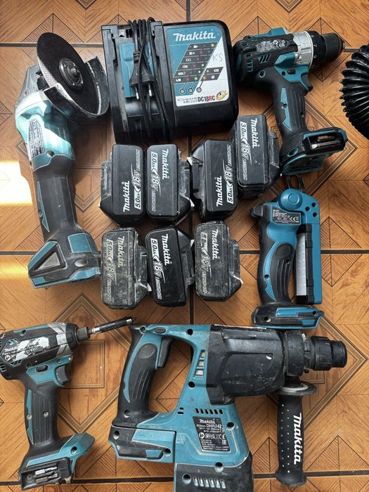 Duży zestaw narzędzi Makita + 7 baterii + ładowarka
