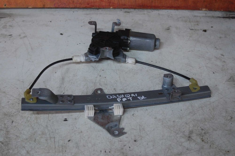 Podnośnik szyby LP/LT/PP/PT  Nissan Qashqai J10