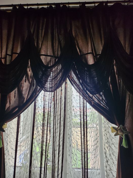 Zasłony brązowe koraliki lamberkin falbana jednoczęściowe 270x224