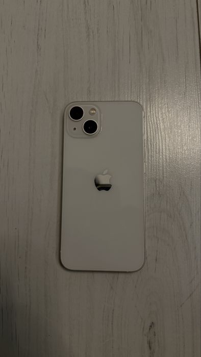 iPhone 13 white.