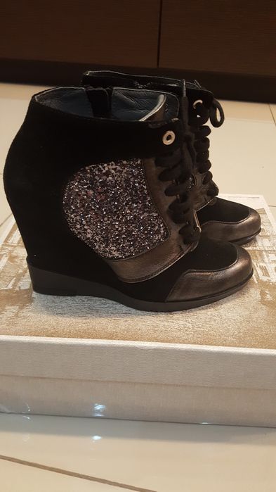 NOWE  VENEZIA czarne Botki 36