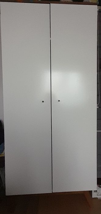 Sprzedam szafę kolor biały