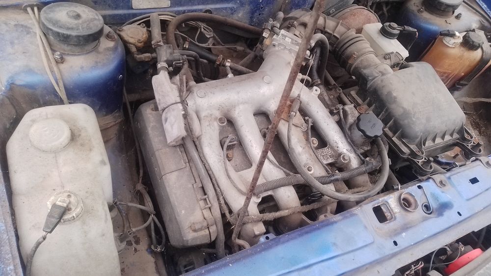 Продам ваз 2109 на ходу требует сварочних  работ