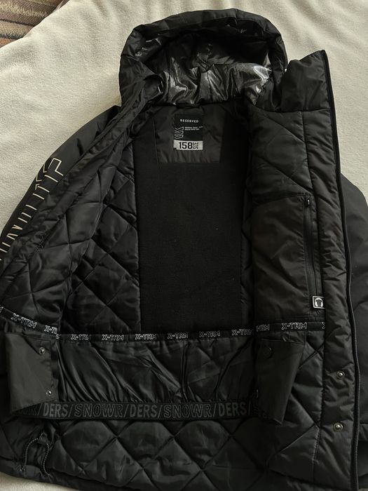 продам куртку Reserved
