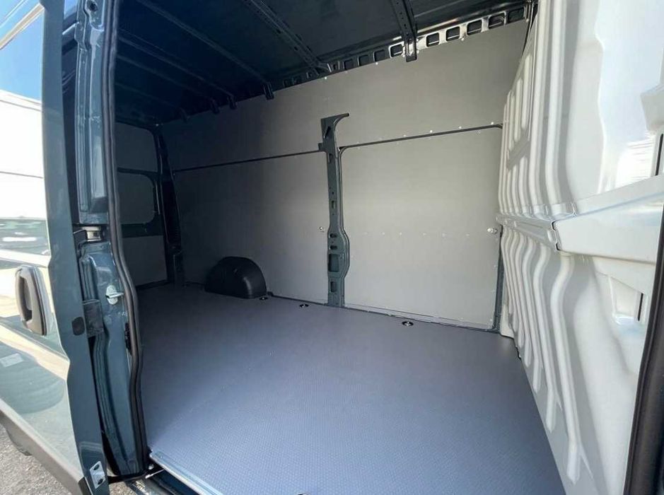 Fiat Ducato L2H2/H1 Zabudowa busa Podłoga ze sklejki 12mm SZARA