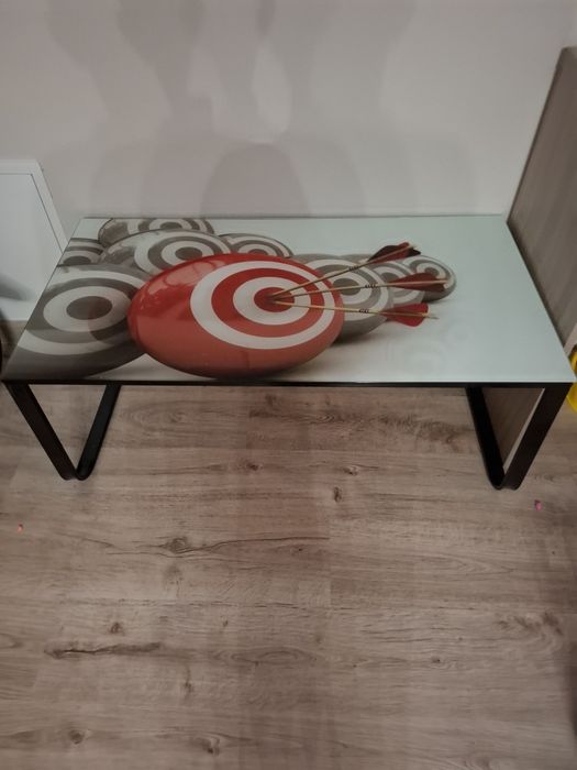 Stolik ze szklanym blatem