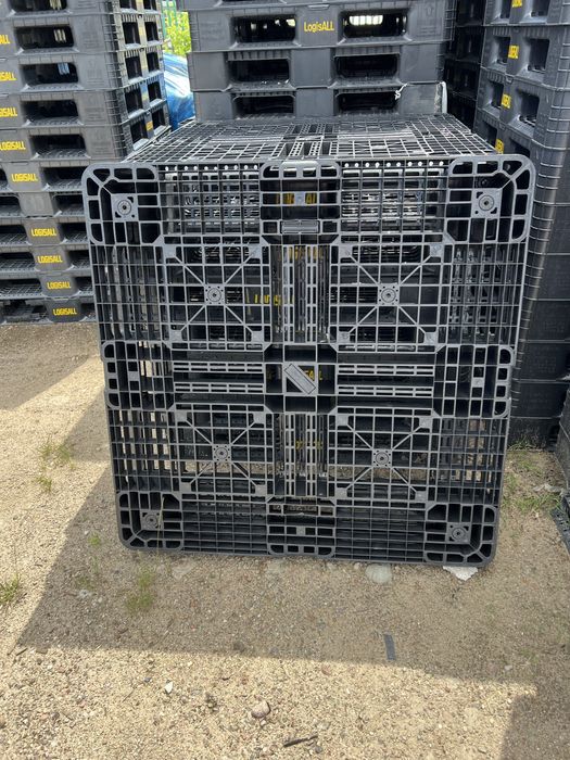 Palety plastikowe mocne 1100/1300/H120 i 1100/1100/H150