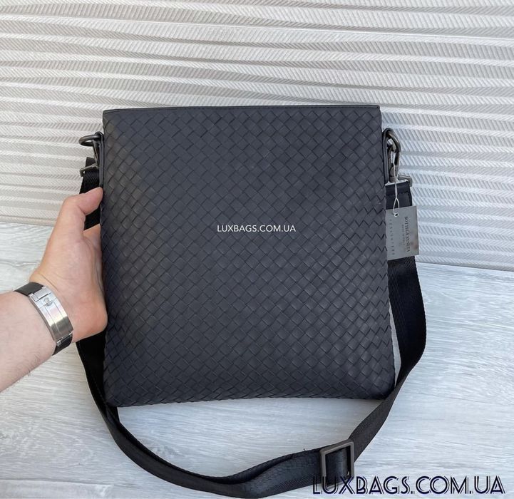 Мужская плетеная сумка кожаная B0ttegaVeneta