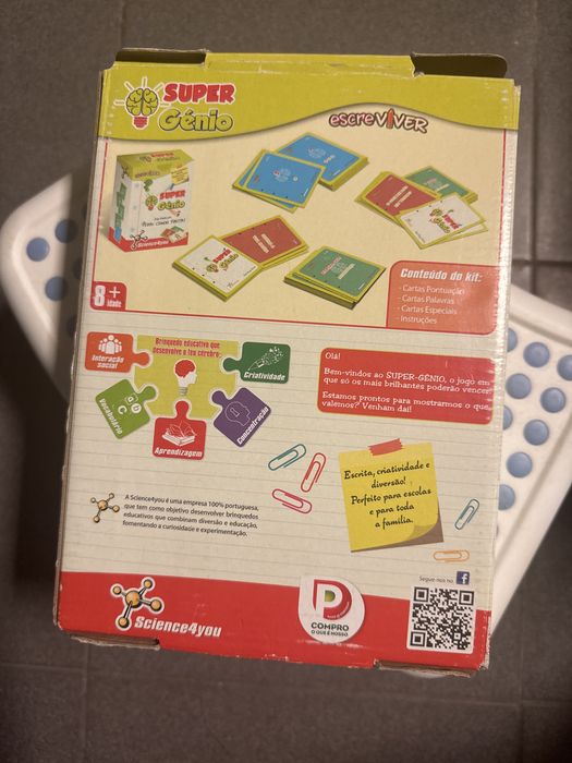 Vendo varios jogos, alguns deles ainda fechados
