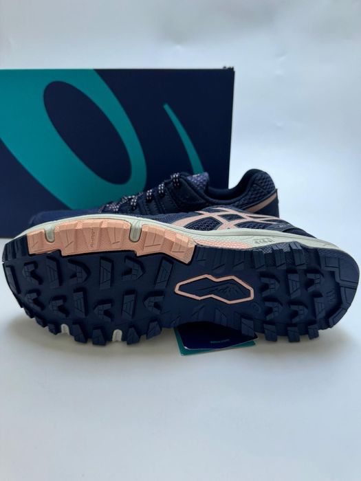 Nowe sneakersy sportowe ASICE granatowe 37